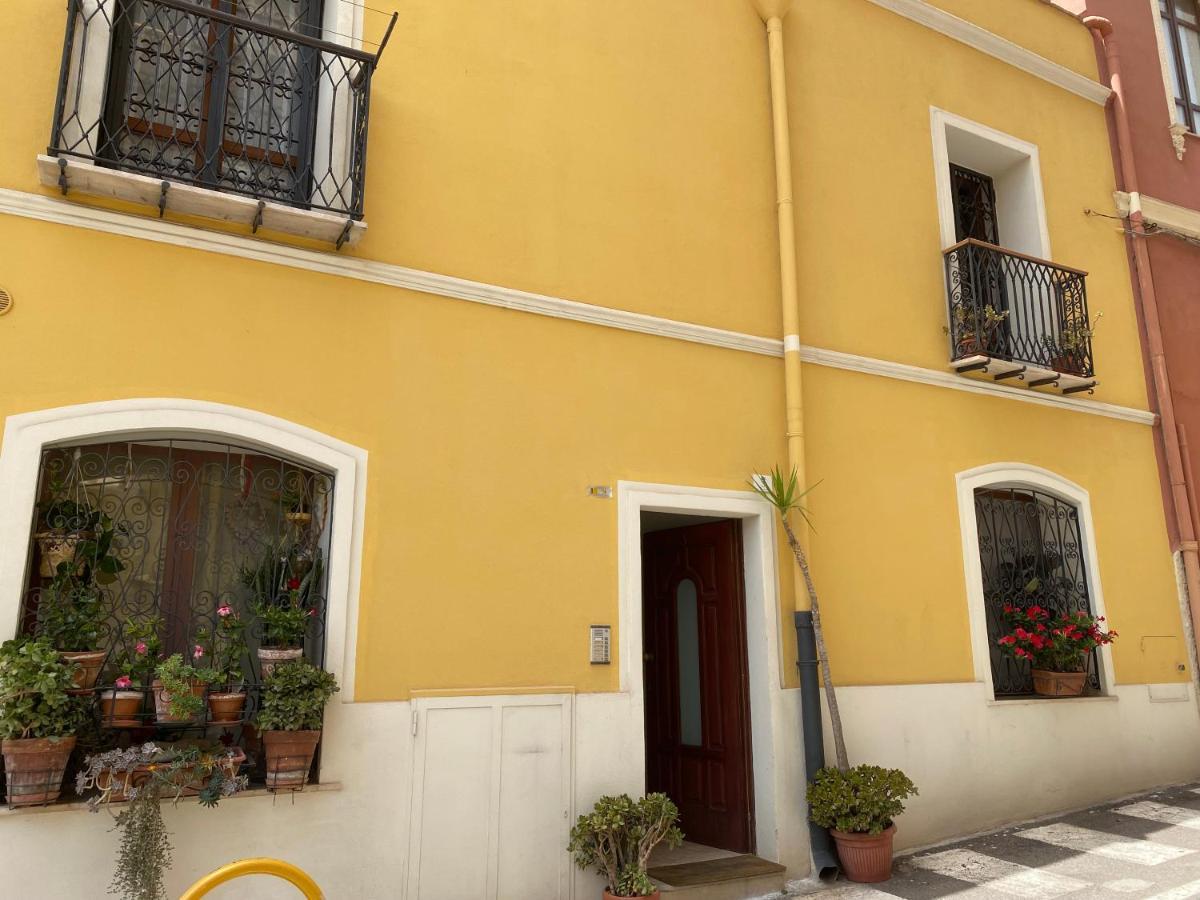 Karakaralis Lägenhet Cagliari Exteriör bild